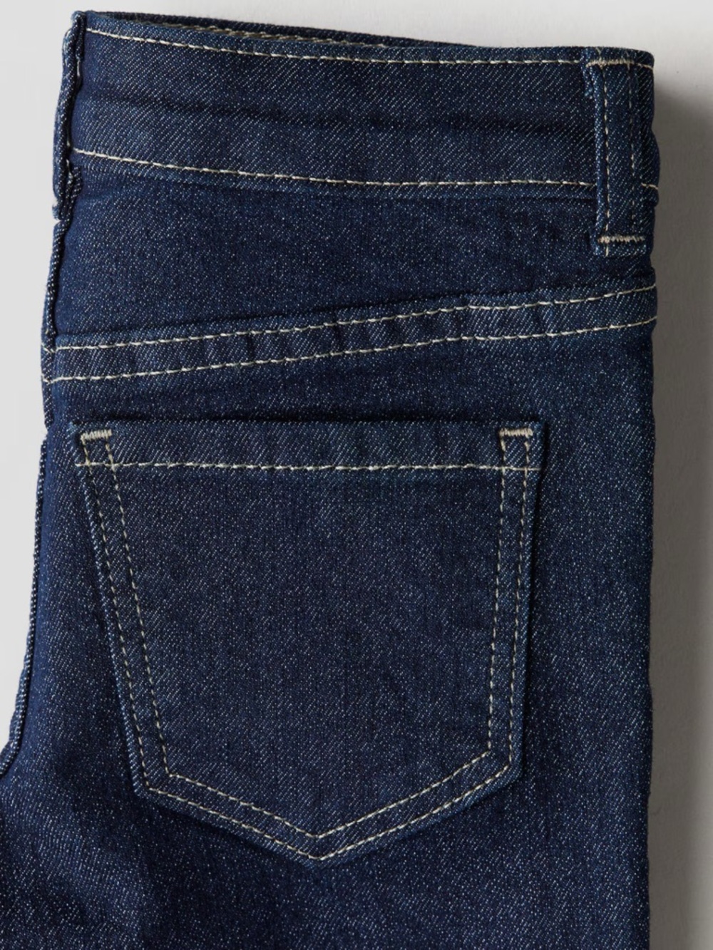 H&M jeans - Picture 2 of 3